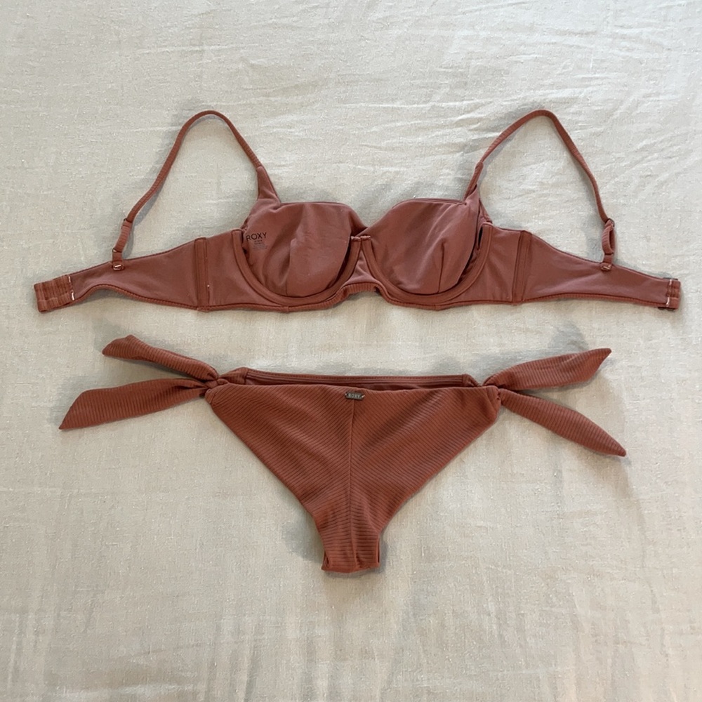 Roxy Bikini Set - Picture 2 of 3